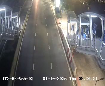 Latest picture from the Chong Non Si BTS Station  on Naradhiwas Road camera