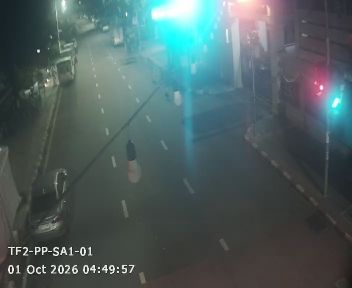 Latest picture from the In front of Sai Panya School, Krung Kasem Road camera