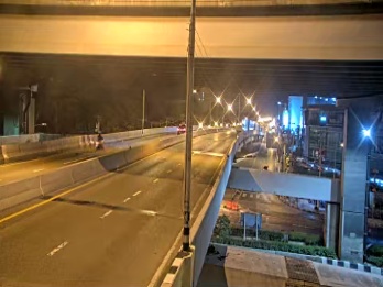Latest picture from the Ngamwongwan Road intersects with Vibhavadi Road camera