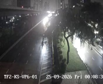 Latest picture from the Footbridge near Wongwian Yai BTS Station on Krung Thon Buri Road camera