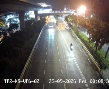 Latest picture from the Footbridge near Wongwian Yai BTS Station on Krung Thon Buri Road camera