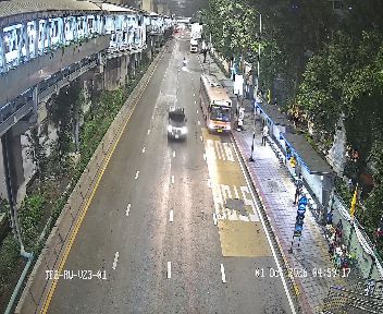 Latest picture from the Overpass in front of Ramathibodi Hospital camera
