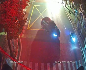 Latest picture from the Entrance of Chulalongkorn Soi 12 camera