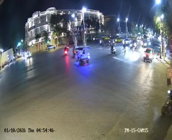 ภาพล่าสุดจากกล้อง แยกคอกวัว ถนนราชดำเนินกลาง เขตพระนคร