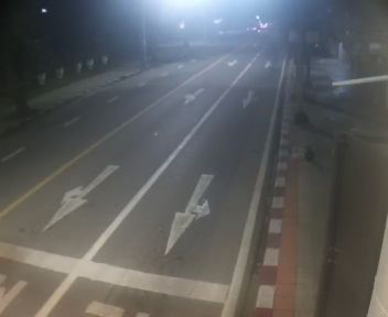 Latest picture from the Rat Cha Wat Intersection camera