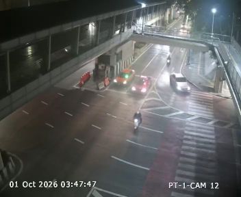 Latest picture from the Ploenchit camera