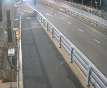 Latest picture from the On Rama VIII Bridge camera