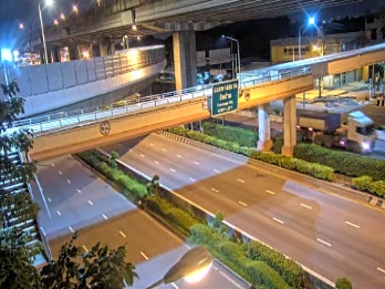 Latest picture from the Borommaratchachonnani Rd intersection with Ratchaphruek Rd camera