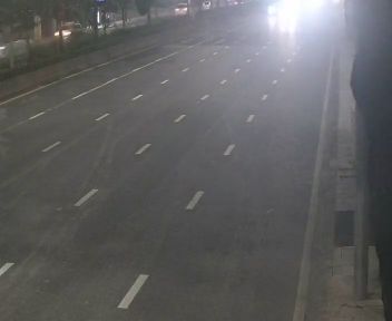 Latest picture from the Before the bridge crossing at Witthayu Intersection, Rama IV Road camera