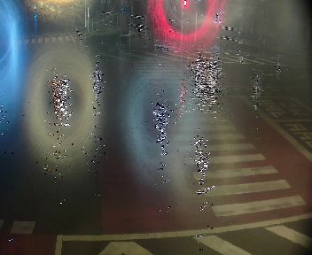 Latest picture from the Khlong Tan Intersection camera