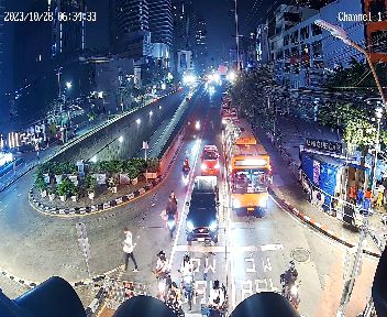 Latest picture from the Victory Monument camera