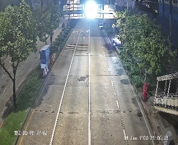 Latest picture from the Footbridge near Soi Ratchadaphisek 14 on Ratchadaphisek Road camera