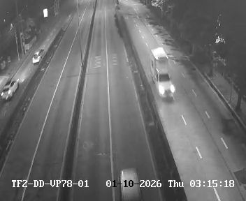 Latest picture from the Footbridge in front of Muangthai-Phatara Complex on Ratchadaphisek Road camera