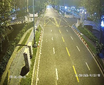 Latest picture from the Opposite Chitralada Palace on Rama 5 Road camera