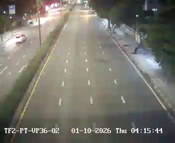 Latest picture from the Footbridge near Triamudomsuksa School on Phayathai Road camera