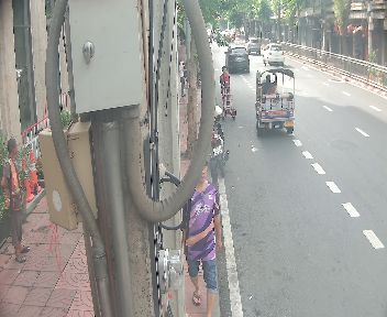 Latest picture from the Charoen Krung Road camera
