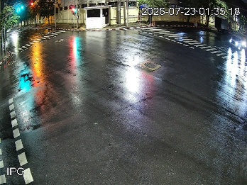 Latest picture from the Wang Daeng Intersection camera
