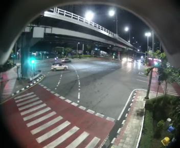 Latest picture from the Ratchaprasong Intersection camera