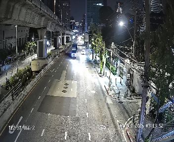 Latest picture from the Pedestrian bridge near Soi Sathorn 12, Sathorn Road camera