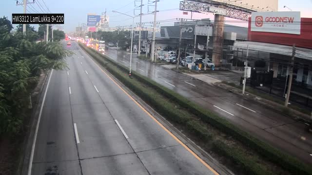 Latest picture from the Lam Luk Ka Rd km.9, toward Phahon Yothin Rd camera
