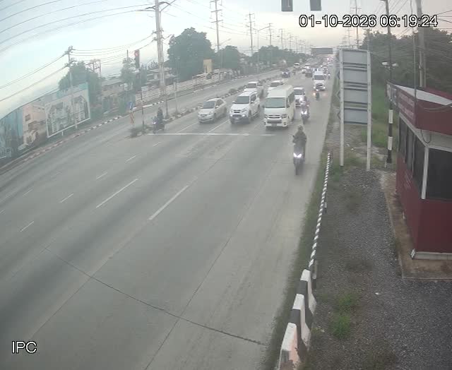 Latest picture from the Theppharat intersection N camera
