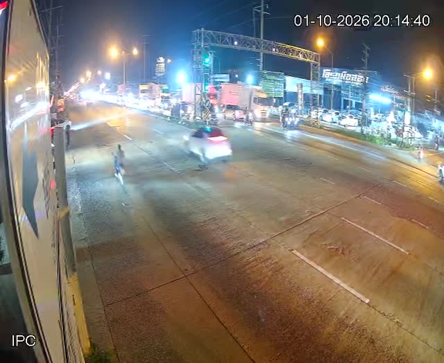 Latest picture from the Hua Noen Intersection N camera