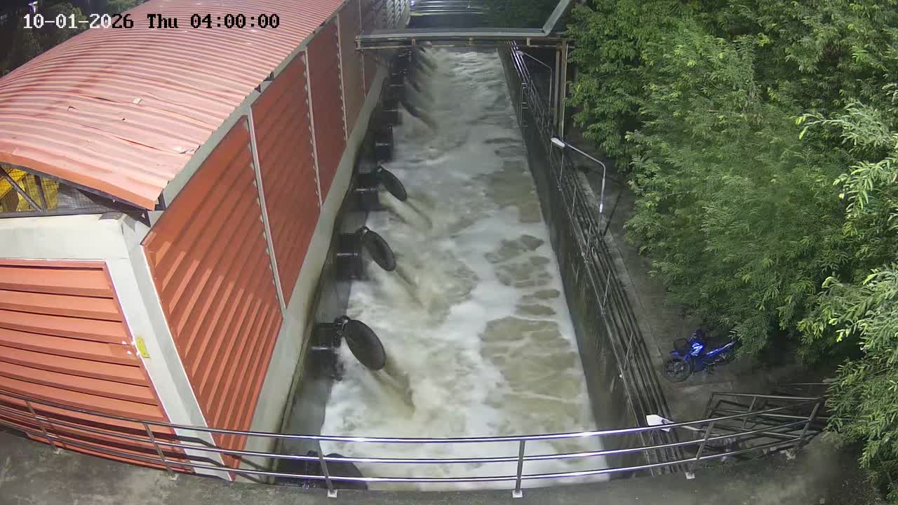 Latest picture from the Khlong Phra Udom Camera 1 camera