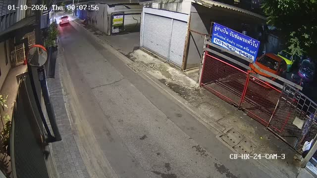 Latest picture from the Soi Hatsadiseri entrance-CAM3 camera