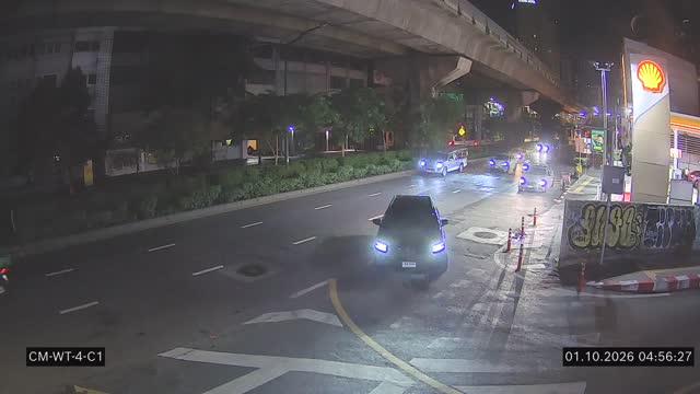 Latest picture from the Between Soi Sukhumvit 23-25, Sukhumvit Rd CAM1 camera
