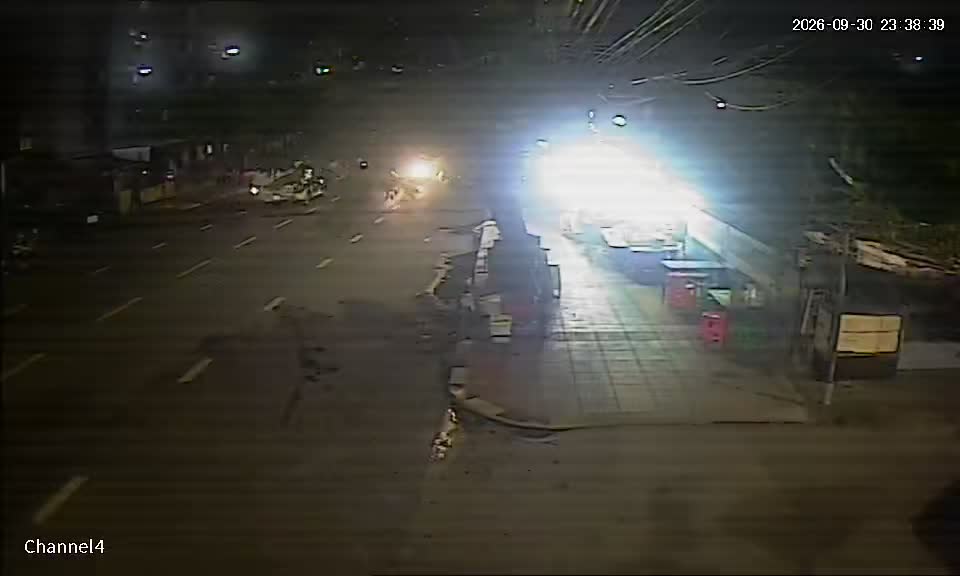 Latest picture from the Entrance to Soi Pracha Songkhro 7-CAM4 camera
