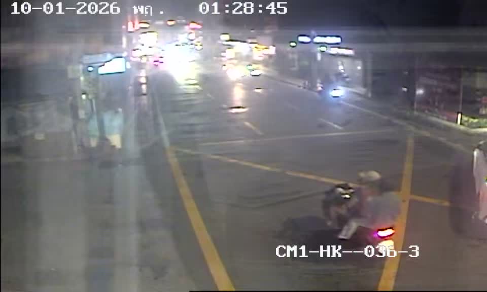 Latest picture from the 13. Entrance to Soi Pracha Rat Bamphen 6-CAM3 camera