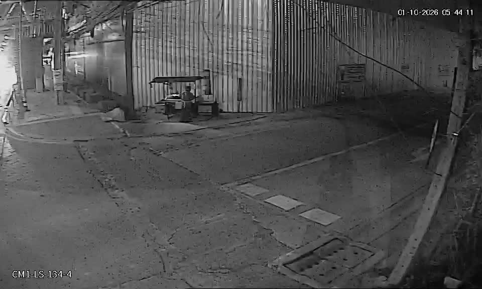 Latest picture from the Entrance to Soi Chaeng Watthana 10 Yaek 3-CAM4 camera