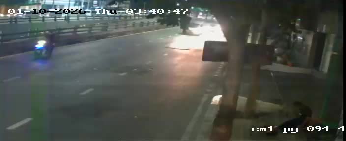 Latest picture from the 35. Entrance to Soi Ruam Mitr, Din Daeng Rd-CAM4 camera