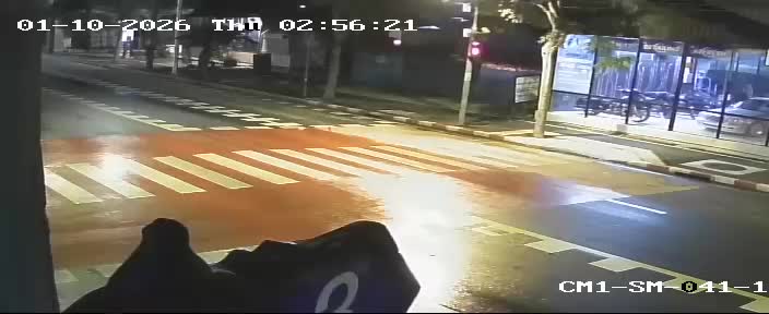 Latest picture from the Soi Watcharaphon 3 entrance (opposite the entrance to Thairath Witthaya 75 School)-CAM1 camera
