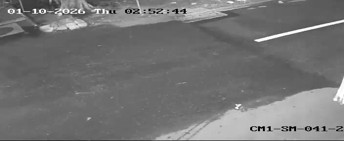 Latest picture from the Soi Watcharaphon 3 entrance (opposite the entrance to Thairath Witthaya 75 School)-CAM2 camera