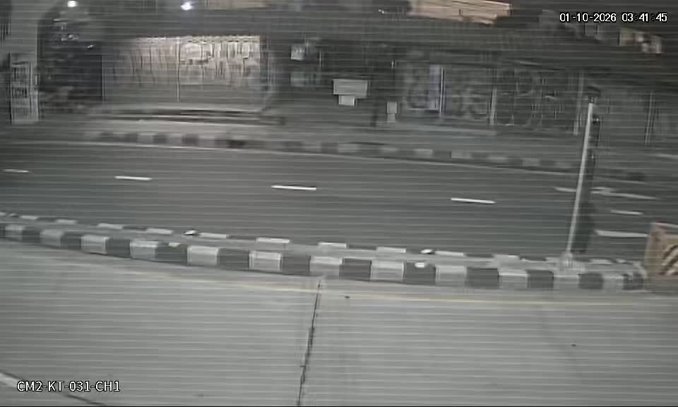 Latest picture from the In front of 7-Eleven, At Narong Rd-CAM1 camera