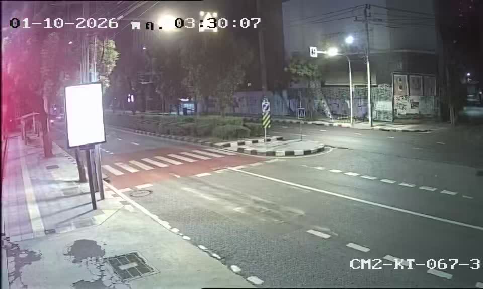 Latest picture from the Bangkok Bank, Phra Khanong Branch, Sukhumvit Rd-CAM3 camera