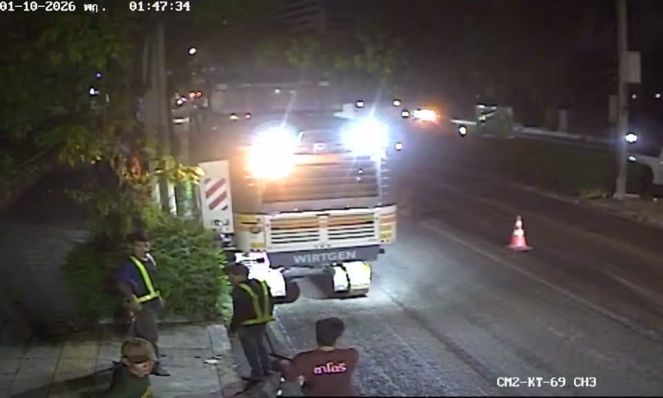 Latest picture from the Bangkok Bank, Sukhumvit 26 Branch, Rama IV Rd-CAM3 camera