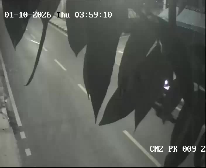 Latest picture from the Soi Wachiratham Sathit 27-29-CAM2 camera