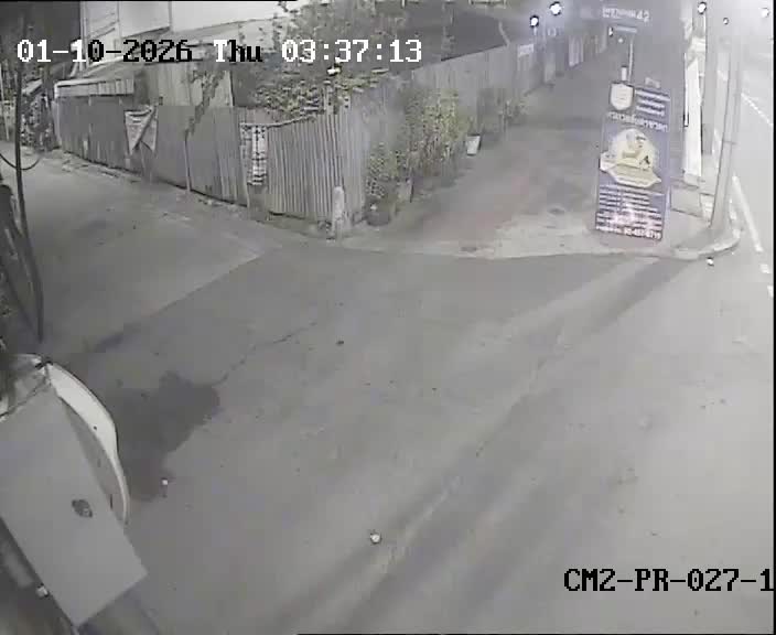 Latest picture from the Soi Phet Kasem 42-CAM1 camera