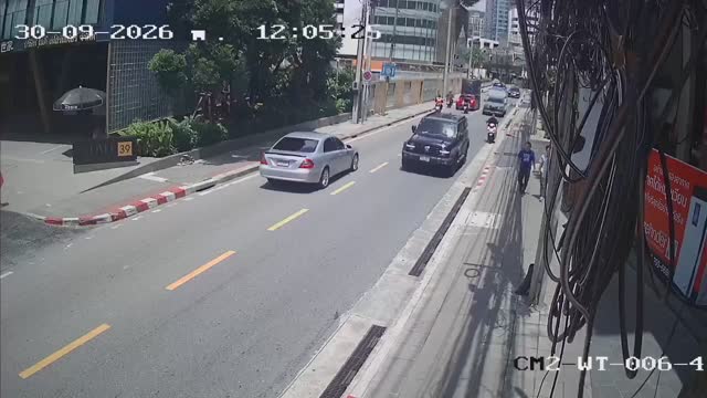 Latest picture from the Soi Phrom Mit, Sukhumvit 39 - CAM4 camera