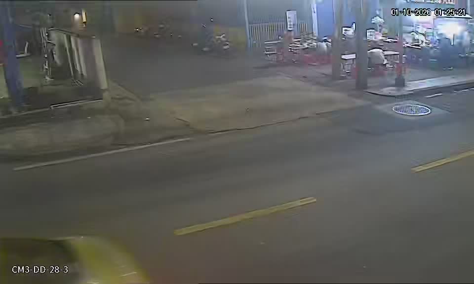 Latest picture from the Soi Inthamara 53 entrance-CAM3 camera