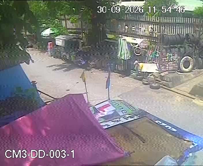 Latest picture from the Entrance to Soi Pracha Songkhro 37-CAM1 camera