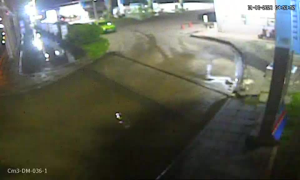 Latest picture from the In front of NGV gas station, Vibhavadi Rd-CAM1 camera