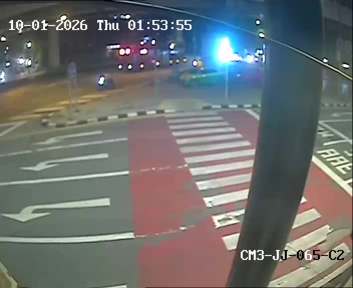 Latest picture from the Corner of Kamphaeng Phet 1 Rd-CAM2 camera