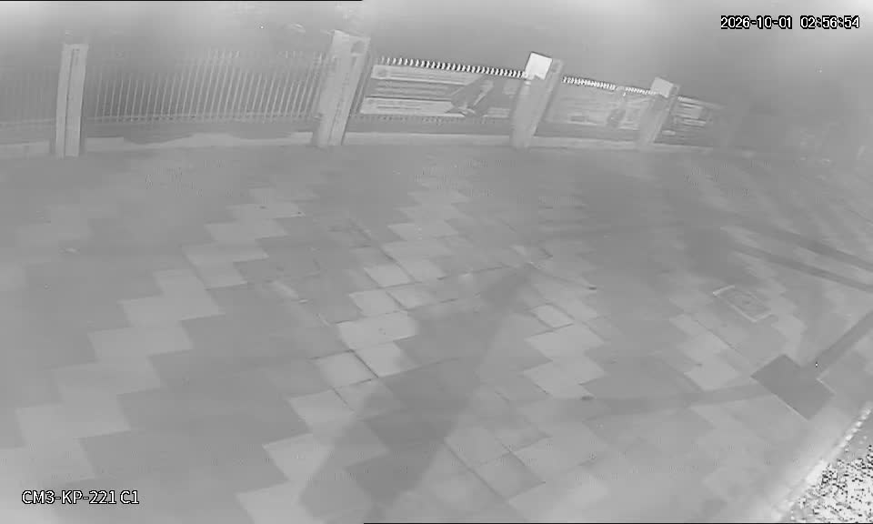 Latest picture from the Pedestrian overpass before the entrance in front of Ramkhamhaeng University-CAM1 camera