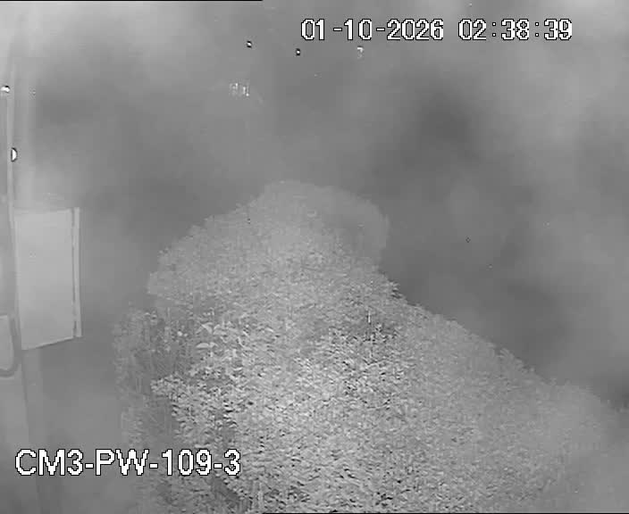 Latest picture from the Entrance to Soi Chaloem Phra Kiat R.9 Soi 45-CAM3 camera