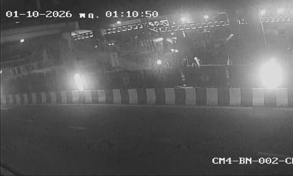 Latest picture from the Vacant lot beneath the Bang Na intersection overpass camera