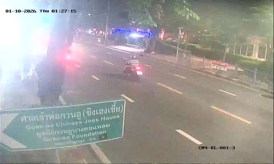 Latest picture from the At the entrance to Soi Charoen Krung 93-CAM3 camera