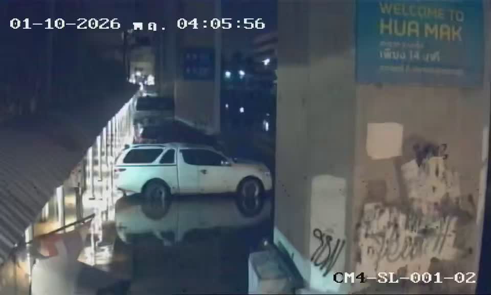 Latest picture from the Entrance to Airport Rail Link Hua Mak, Srinagarindra Rd-CAM2 camera